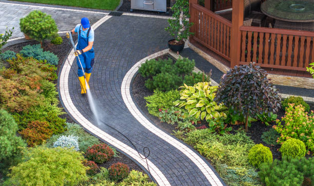 Best Garage Pressure Washing  in Blakely, PA